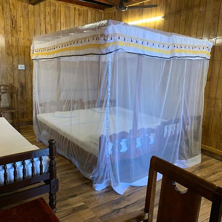 Malayalam Lake Resort Alappuzha Eksteriør bilde
