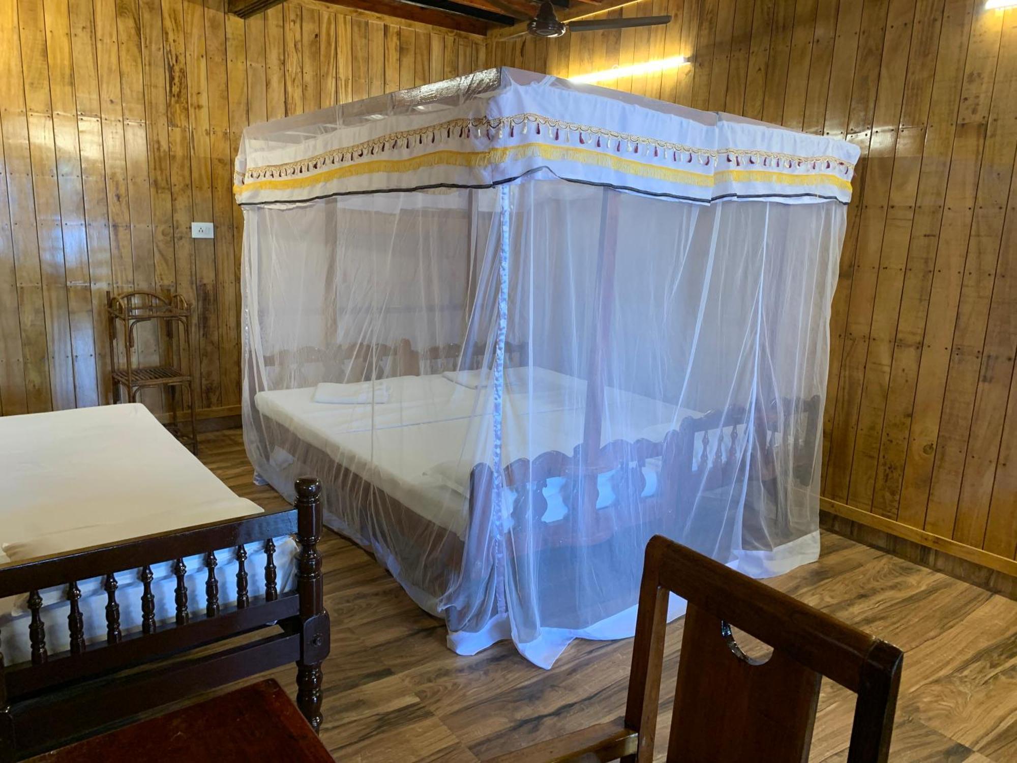 Malayalam Lake Resort Alappuzha Eksteriør bilde