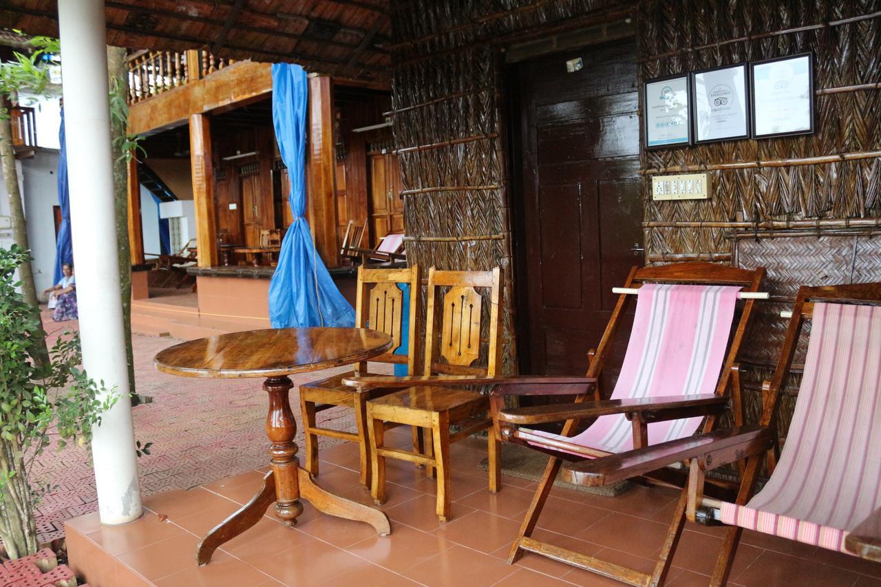 Malayalam Lake Resort Alappuzha Eksteriør bilde